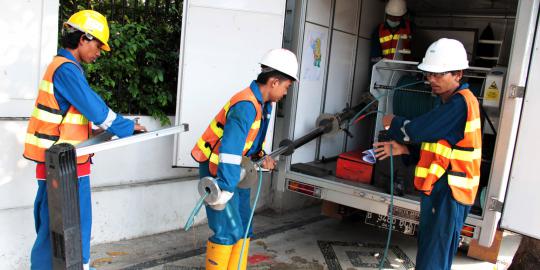 Ingin beli Palyja dan Aetra, Jokowi terganjal LBH