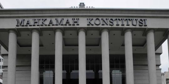 Belum izin institusi daftar hakim MK, PNS langsung di-cut