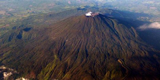 Gali panas bumi, Chevron tantang kerajaan Nini Pelet di Ceremai