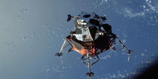 Apa yang terjadi 45 tahun silam di angkasa luar?