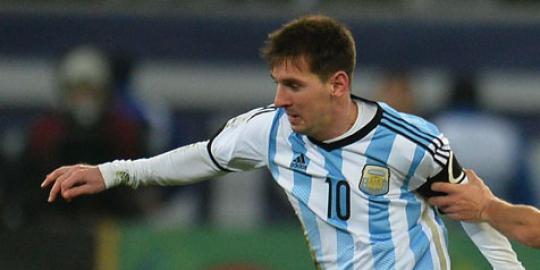 Muntah, Messi mengaku baik-baik saja