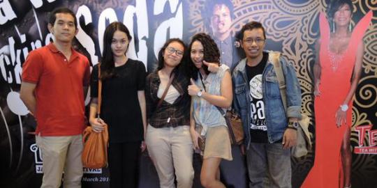 Ade Sara dihabisi mantan pacar di dalam mobil Kia Visto