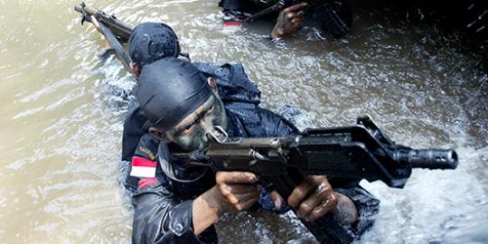 Pasukan Katak risau berangkat perang karena kekurangan kondom