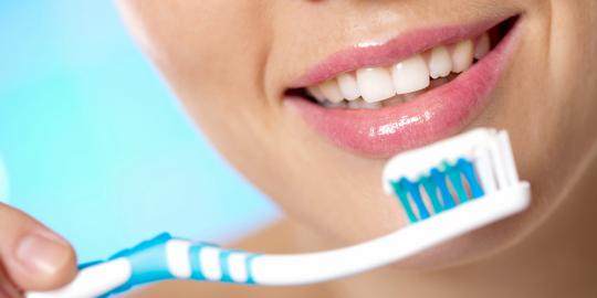 Haruskah mengganti sikat gigi yang digunakan saat sakit?