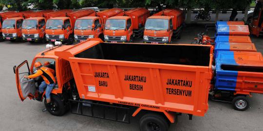 Mulai April, pengangkutan sampah di DKI pakai sistem rit