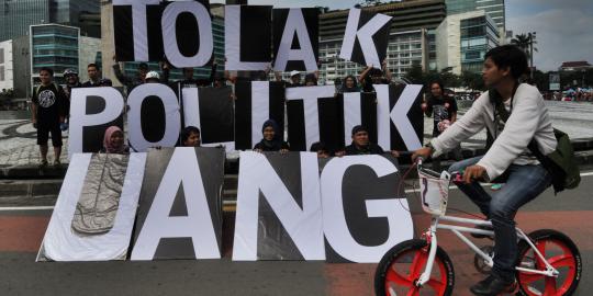 Jelang pemilu, muncul fenomena 'kresek wani piro'