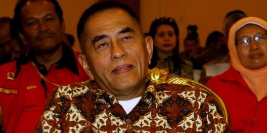 TNI suruh bela Golkar, Jenderal Ryamizard berani lawan Soeharto