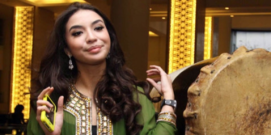 deretan artis muda indonesia yang berwajah tua