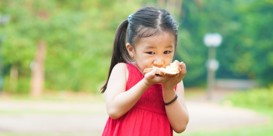 Anak suka pilih-pilih makanan? Atasi dengan 6 cara ini!