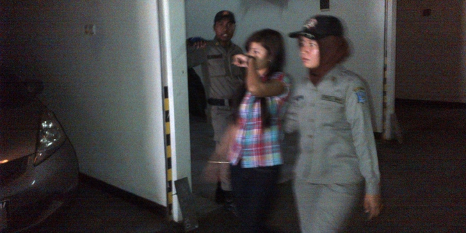 Masuk Kamar Hotel Bersama Abg Wanita Digerebek Satpol Masuk Kamar Hotel Bersama Abg Wanita Digerebek Satpol