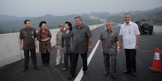 Presiden SBY tinjau Tol Semarang-Solo