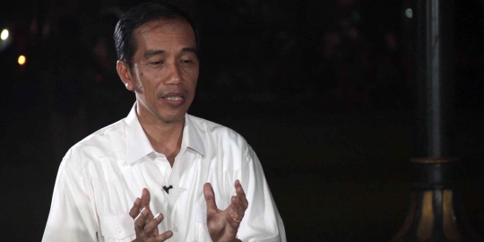 Capres Jokowi saat wawancara eksklusif di Taman Suropati