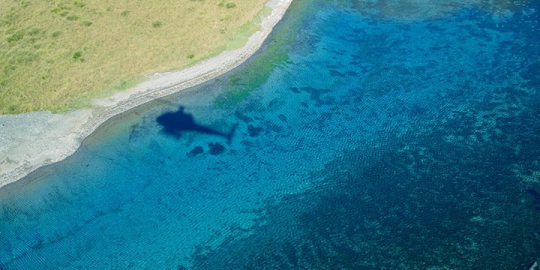 6 danau dengan kondisi alam paling unik