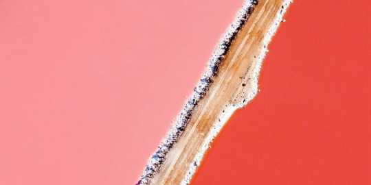 6 danau dengan kondisi alam paling unik