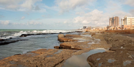 6 danau dengan kondisi alam paling unik