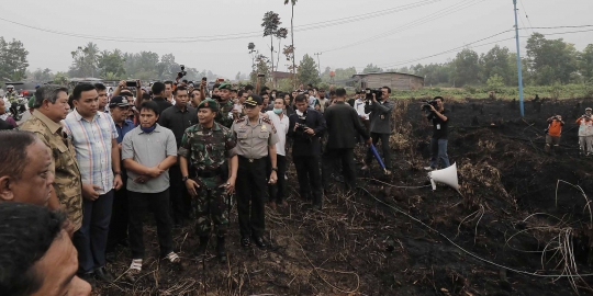 Tinjau hutan di Riau, SBY beri waktu tiga pekan atasi kabut asap