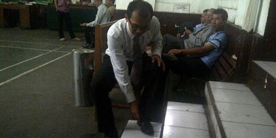 Sepatu pengacara pembunuh Sisca Yofie hilang di PN Bandung