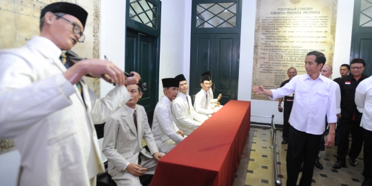 Nyapres, Jokowi kaji mundur dari Gubernur DKI