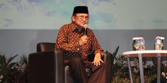 Ini pendapat Habibie soal Malaysia Airlines MH370 berubah arah