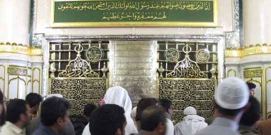 Umat Islam mesti memboikot haji dan umrah