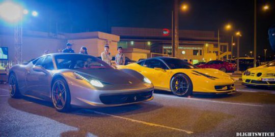 Megahnya Supercar Gathering di Qatar
