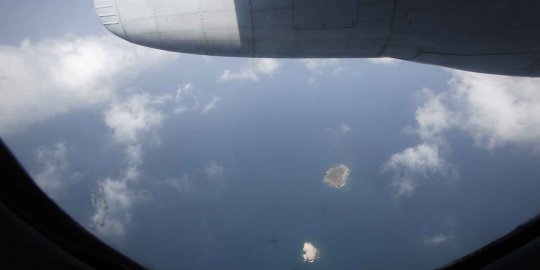 Puing kayu, sabuk, dan tali pengikat diduga dari MH370 ditemukan
