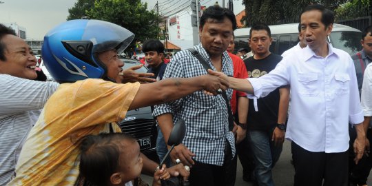 Jokowi blusukan di Pasar Gianyar Bali