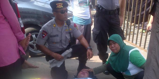 irama tiga ibu simpatisan pkb pingsan di pulomas rev2