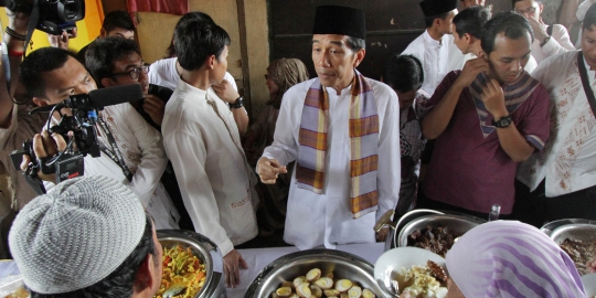 Blusukan, Jokowi diminta warga bangun kampung deret lagi