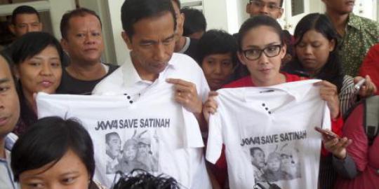 Bahas nasib TKI, Rieke beri Jokowi kaos 'JKW4 Save Satinah'