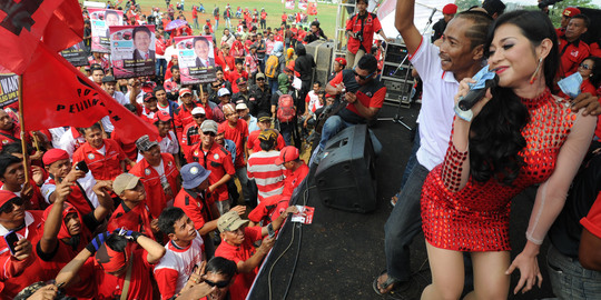 Akibat saling senggol saat joget dangdut, kampanye PDIP ricuh