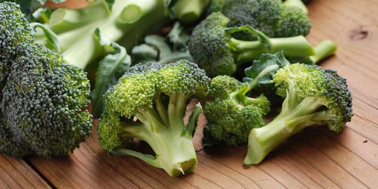 5 nutrisi penting untuk perkuat tulang selain kalsium