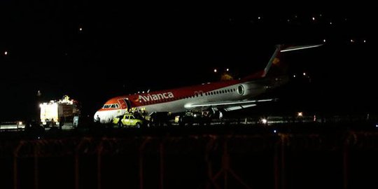 Roda depan tak berfungsi, pesawat mendarat darurat di Brasil