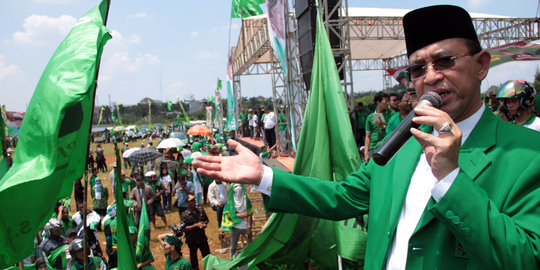 Aksi Suryadharma Ali pimpin kampanye PPP di Tangerang Selatan