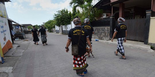 Mengintip para Pecalang jaga ketertiban Nyepi di Bali