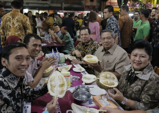 di pinggir jalan rev1