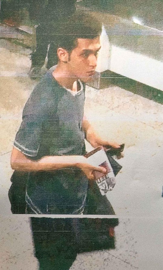 penumpang gelap dengan passport curian rev5