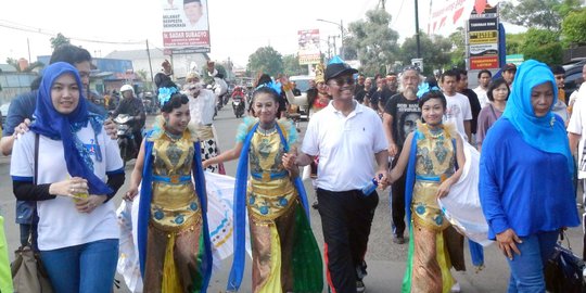 Resmikan posko relawan, Dahlan sampai jalan kaki 1,5 km