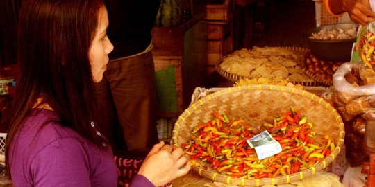 Pasokan terpangkas 100 persen buat harga cabe makin pedas