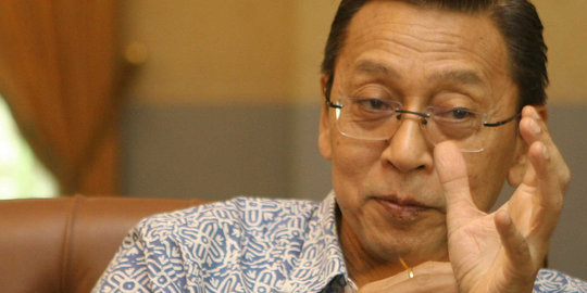 Saksi sebut Boediono juga berperan muluskan FPJP Century