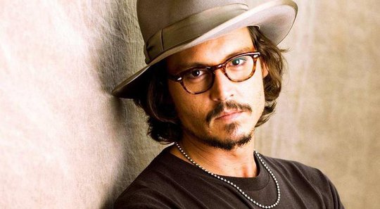 5 selebriti ini punya hobi dan koleksi aneh