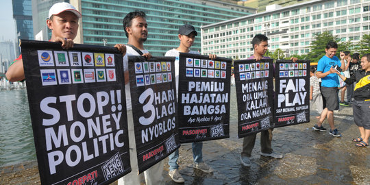 Aksi Republik Aeng-aeng ingatkan warga gunakan hak pilih