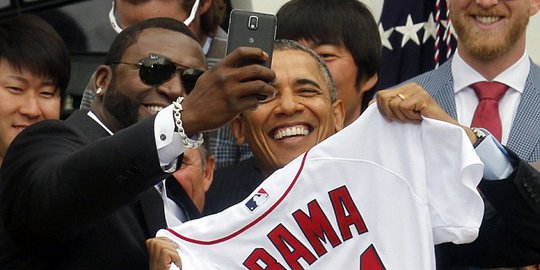 Gedung Putih bakal larang foto selfie bareng Obama