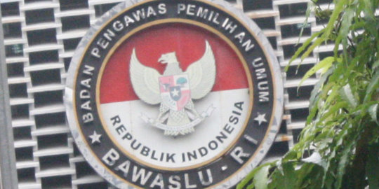 Bawaslu polisikan caleg Golkar dan DPD Riau