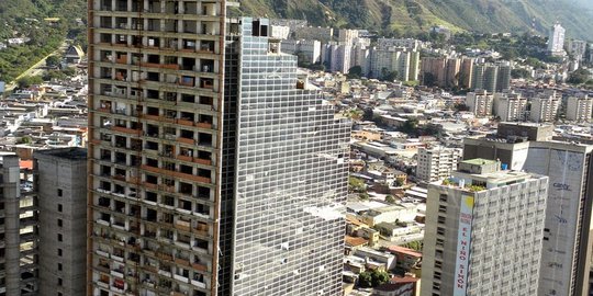 Menara David, pemukiman kumuh tertinggi di dunia
