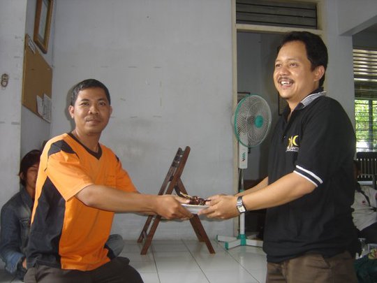 diusir warga saat kampanye di arisan rev1