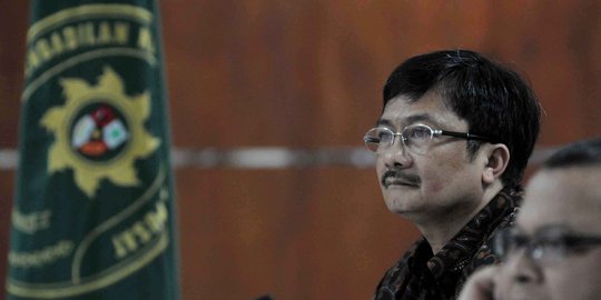 Rudi Rubiandini sidang tuntutan, istri baca Alquran di HP