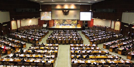 Menperin: Tugas anggota DPR berikutnya, cabut subsidi BBM