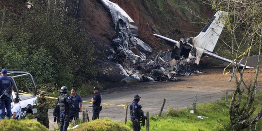 Cerita pesawat jatuh pada 9 April 2009 dan 2014 di Papua