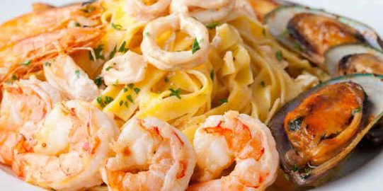 jangan memberikan 10 makanan ini pada balita